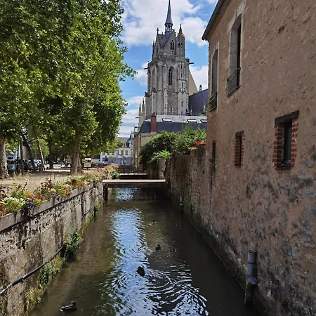 La Venise De L'ouest אתר קמפינג La Ferté-Bernard